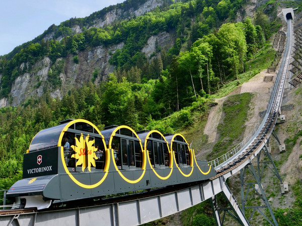 Standseilbahn auf den Stoss