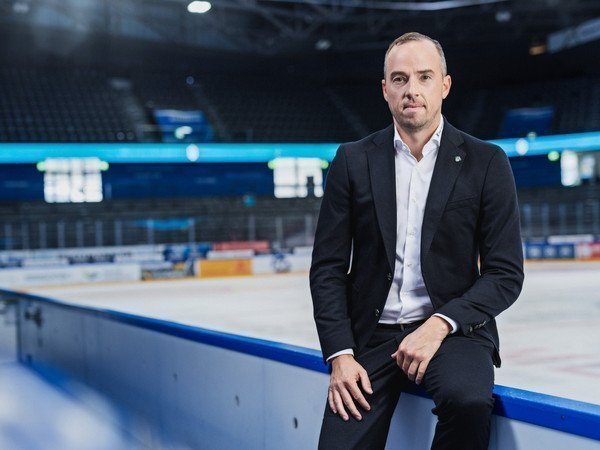 Patrick Lengwiler, CEO EVZ im Eisstadion
